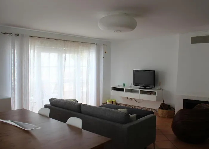 Caia Formosa Daire *